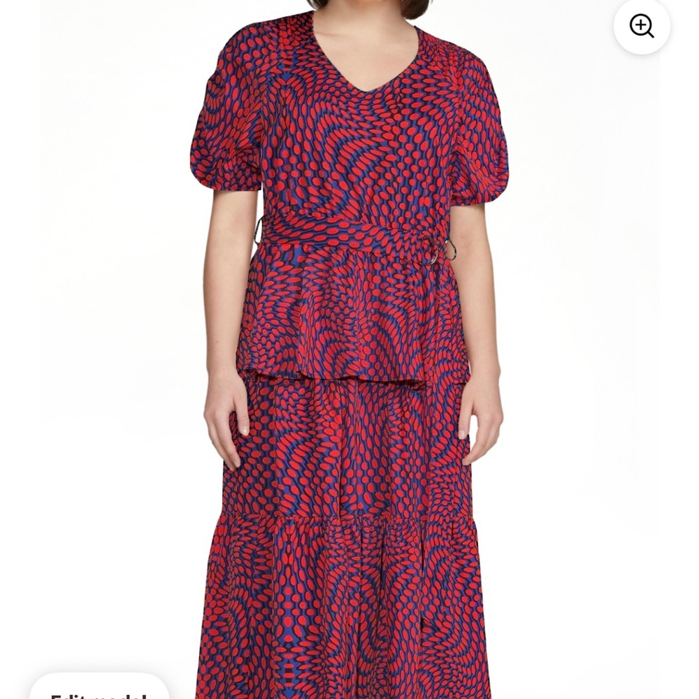 Scoop Midi Tiered Red & Blue Dress with Ruched Sleeves Medium